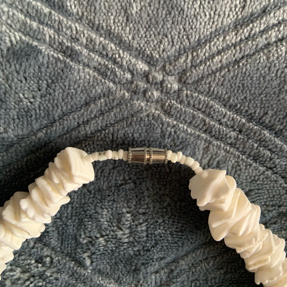 Mexico Shell Necklace - Picture 3 of 3
